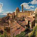 Lejlighed Tuscan Retreat With Pool For 6 *