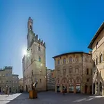 Tuscan Retreat With Pool For 6