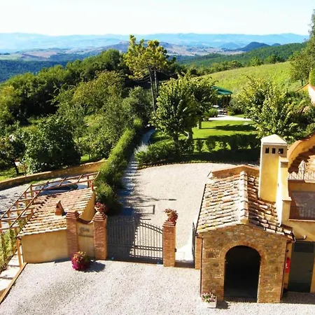 Tuscan Retreat With Pool For 6 *