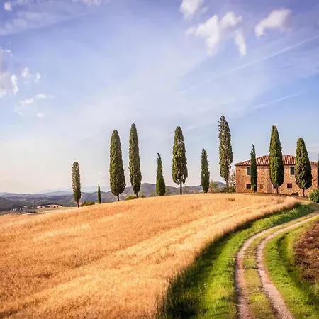 Tuscan Retreat With Pool For 6 * Sensano