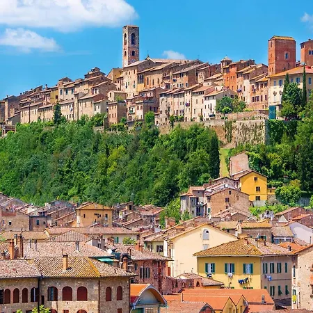 Tuscan Retreat With Pool For 6 아파트 *